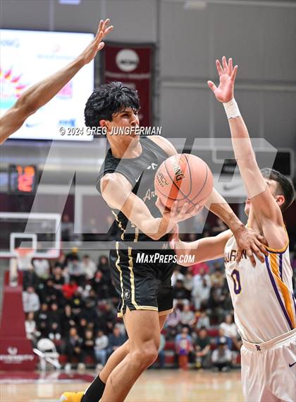 Thumbnail 3 in Archbishop Riordan vs. Archbishop Mitty (CIF CCS Open Final)  photogallery.