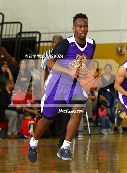Thumbnail 2 in Lynwood vs. Dominguez photogallery.