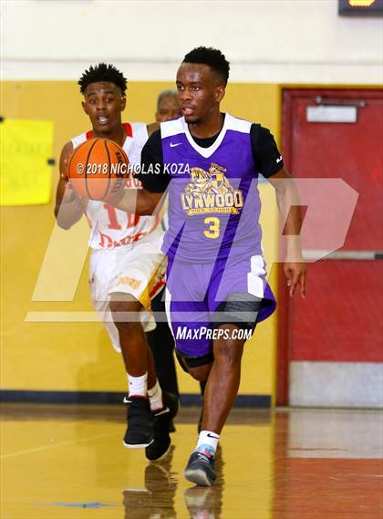 Thumbnail 2 in Lynwood vs. Dominguez photogallery.