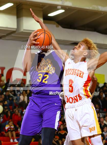 Thumbnail 2 in Lynwood vs. Dominguez photogallery.