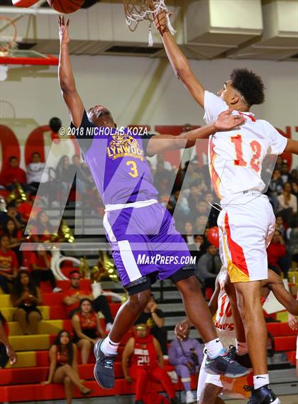 Thumbnail 3 in Lynwood vs. Dominguez photogallery.