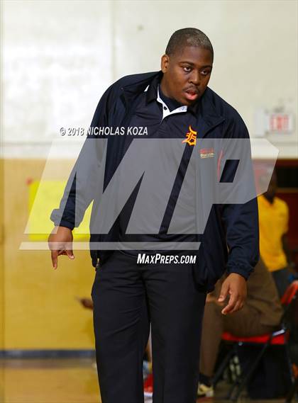 Thumbnail 3 in Lynwood vs. Dominguez photogallery.