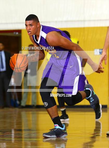 Thumbnail 2 in Lynwood vs. Dominguez photogallery.
