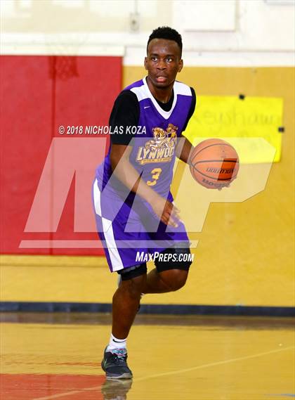 Thumbnail 3 in Lynwood vs. Dominguez photogallery.