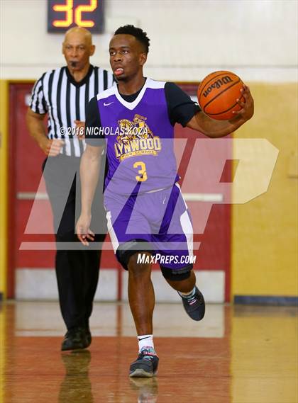 Thumbnail 3 in Lynwood vs. Dominguez photogallery.