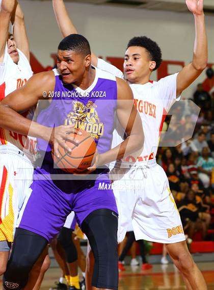 Thumbnail 3 in Lynwood vs. Dominguez photogallery.