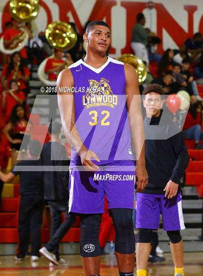 Thumbnail 2 in Lynwood vs. Dominguez photogallery.