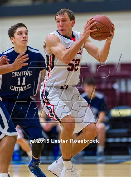 Thumbnail 3 in Central Catholic @ Churchill photogallery.