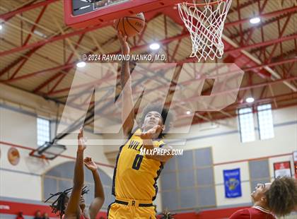 Thumbnail 2 in South Bend Riley vs Jeffersonville (Fishers Holiday Classic) photogallery.