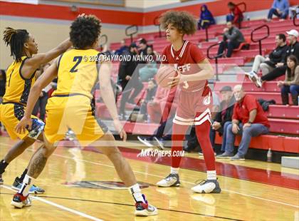 Thumbnail 1 in South Bend Riley vs Jeffersonville (Fishers Holiday Classic) photogallery.