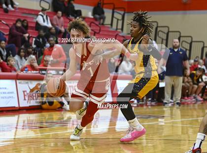 Thumbnail 3 in South Bend Riley vs Jeffersonville (Fishers Holiday Classic) photogallery.