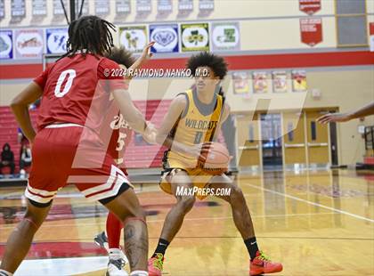 Thumbnail 1 in South Bend Riley vs Jeffersonville (Fishers Holiday Classic) photogallery.