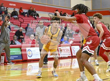 Thumbnail 1 in South Bend Riley vs Jeffersonville (Fishers Holiday Classic) photogallery.