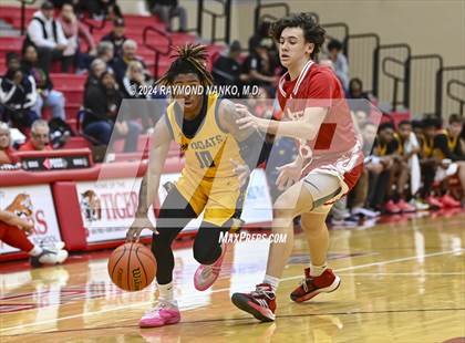 Thumbnail 1 in South Bend Riley vs Jeffersonville (Fishers Holiday Classic) photogallery.