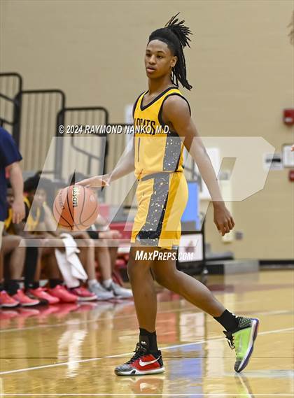 Thumbnail 1 in South Bend Riley vs Jeffersonville (Fishers Holiday Classic) photogallery.