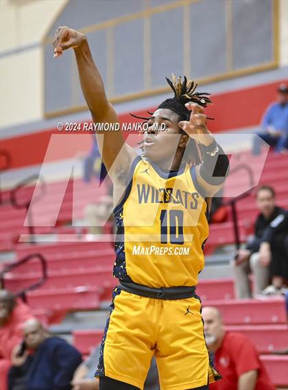 Thumbnail 1 in South Bend Riley vs Jeffersonville (Fishers Holiday Classic) photogallery.