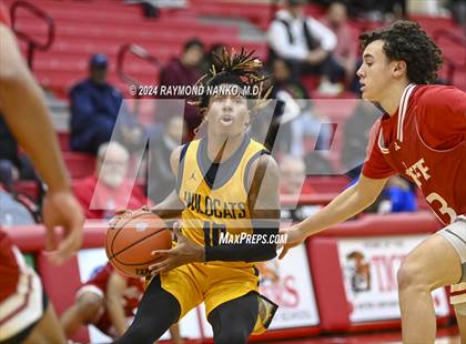 Thumbnail 1 in South Bend Riley vs Jeffersonville (Fishers Holiday Classic) photogallery.