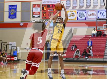 Thumbnail 1 in South Bend Riley vs Jeffersonville (Fishers Holiday Classic) photogallery.
