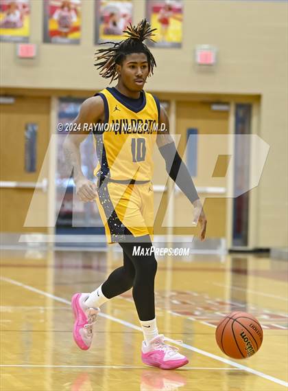 Thumbnail 2 in South Bend Riley vs Jeffersonville (Fishers Holiday Classic) photogallery.