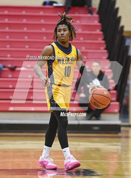 Thumbnail 2 in South Bend Riley vs Jeffersonville (Fishers Holiday Classic) photogallery.