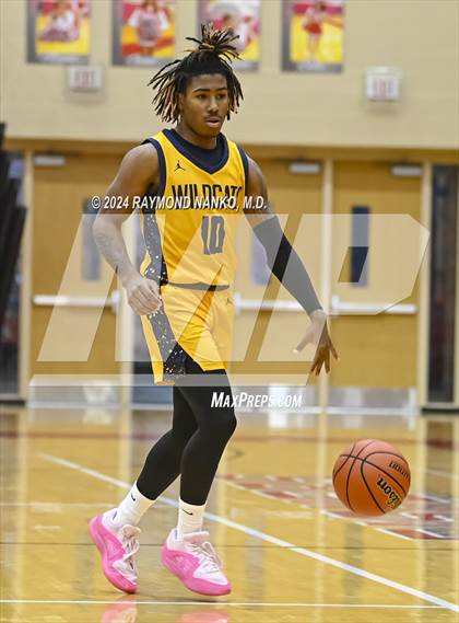 Thumbnail 1 in South Bend Riley vs Jeffersonville (Fishers Holiday Classic) photogallery.