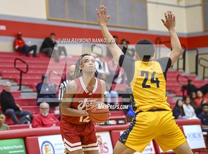 Thumbnail 2 in South Bend Riley vs Jeffersonville (Fishers Holiday Classic) photogallery.
