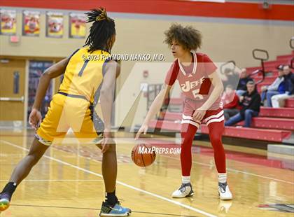 Thumbnail 2 in South Bend Riley vs Jeffersonville (Fishers Holiday Classic) photogallery.