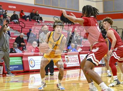 Thumbnail 2 in South Bend Riley vs Jeffersonville (Fishers Holiday Classic) photogallery.