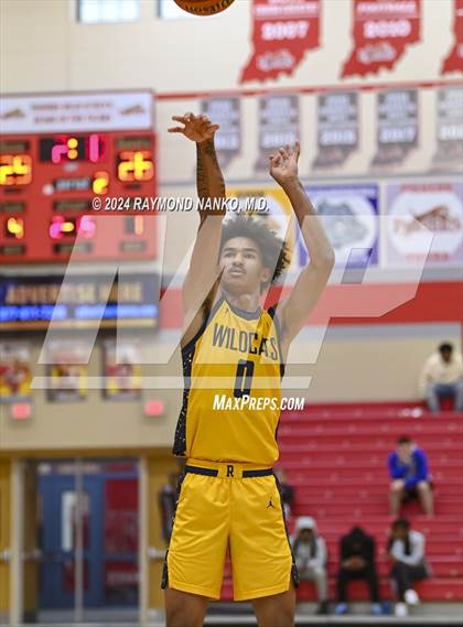 Thumbnail 2 in South Bend Riley vs Jeffersonville (Fishers Holiday Classic) photogallery.