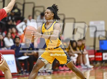 Thumbnail 3 in South Bend Riley vs Jeffersonville (Fishers Holiday Classic) photogallery.
