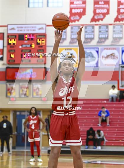 Thumbnail 1 in South Bend Riley vs Jeffersonville (Fishers Holiday Classic) photogallery.