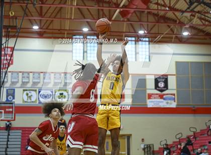 Thumbnail 2 in South Bend Riley vs Jeffersonville (Fishers Holiday Classic) photogallery.