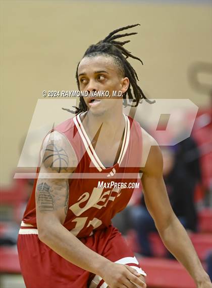 Thumbnail 2 in South Bend Riley vs Jeffersonville (Fishers Holiday Classic) photogallery.