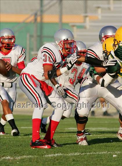 Thumbnail 3 in JV: Lincoln @ Tracy photogallery.