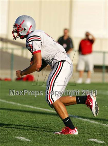 Thumbnail 2 in JV: Lincoln @ Tracy photogallery.