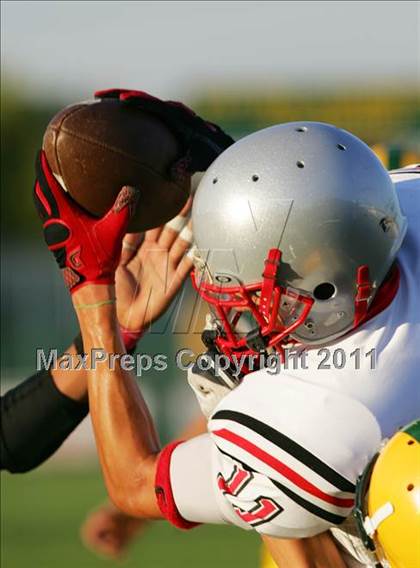 Thumbnail 2 in JV: Lincoln @ Tracy photogallery.