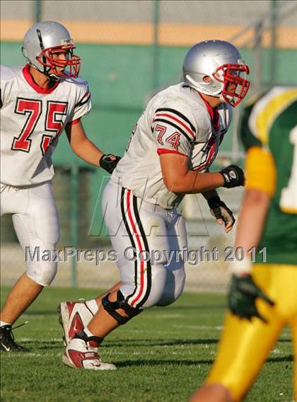 Thumbnail 1 in JV: Lincoln @ Tracy photogallery.