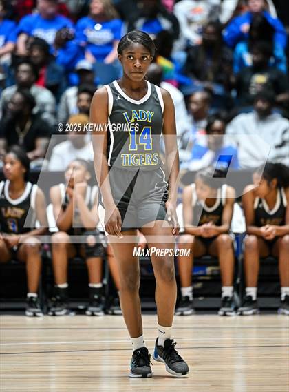 Thumbnail 2 in Wilcox County vs. Washington-Wilkes (GHSA A Division II Championship)  photogallery.