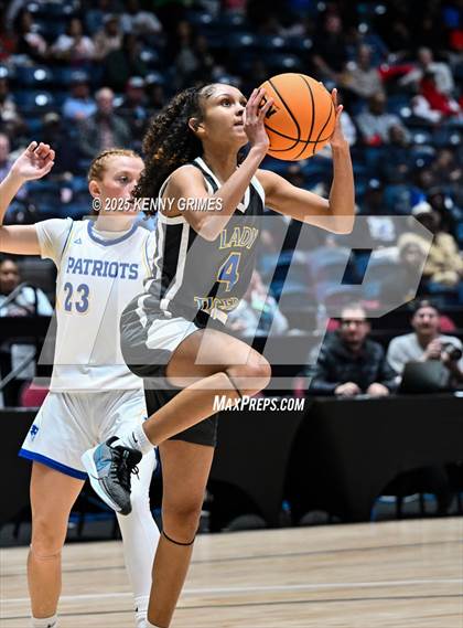 Thumbnail 2 in Wilcox County vs. Washington-Wilkes (GHSA A Division II Championship)  photogallery.