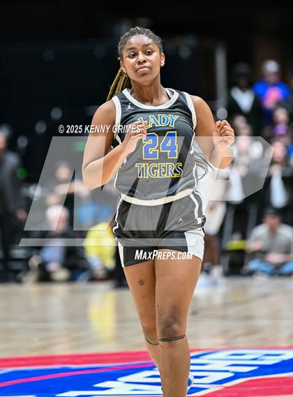 Thumbnail 3 in Wilcox County vs. Washington-Wilkes (GHSA A Division II Championship)  photogallery.