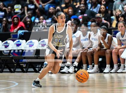 Thumbnail 2 in Wilcox County vs. Washington-Wilkes (GHSA A Division II Championship)  photogallery.