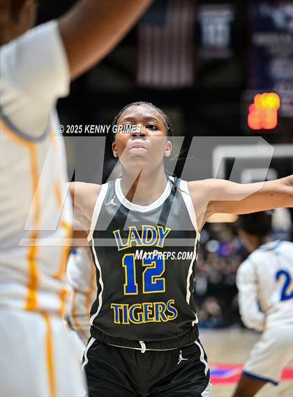 Thumbnail 1 in Wilcox County vs. Washington-Wilkes (GHSA A Division II Championship)  photogallery.