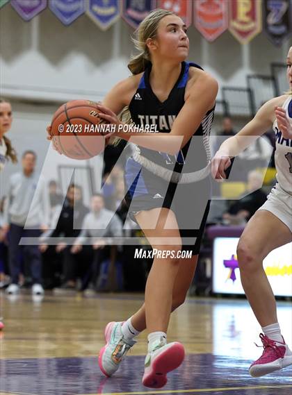 Thumbnail 2 in Marian vs. Papillion-LaVista South (Metro Tournament) photogallery.