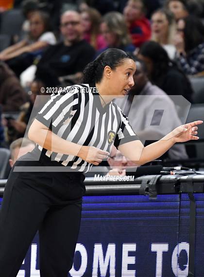 Thumbnail 3 in Los Osos vs. Colfax (CIF State D3 Final) photogallery.
