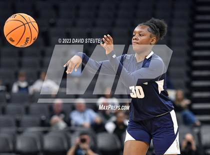 Thumbnail 1 in Los Osos vs. Colfax (CIF State D3 Final) photogallery.