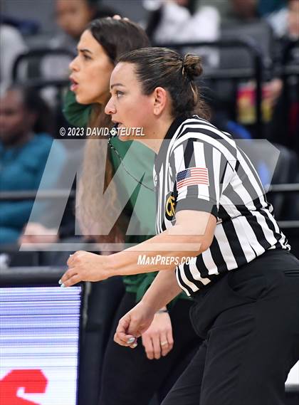 Thumbnail 3 in Los Osos vs. Colfax (CIF State D3 Final) photogallery.