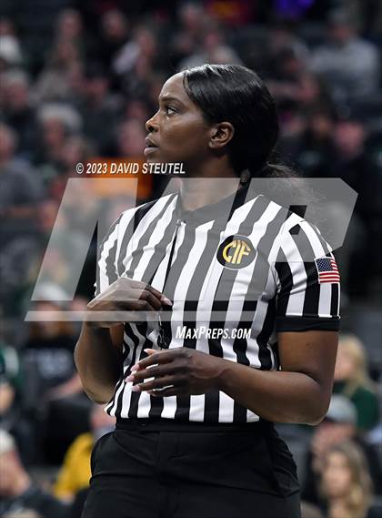 Thumbnail 2 in Los Osos vs. Colfax (CIF State D3 Final) photogallery.