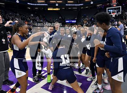 Thumbnail 1 in Los Osos vs. Colfax (CIF State D3 Final) photogallery.