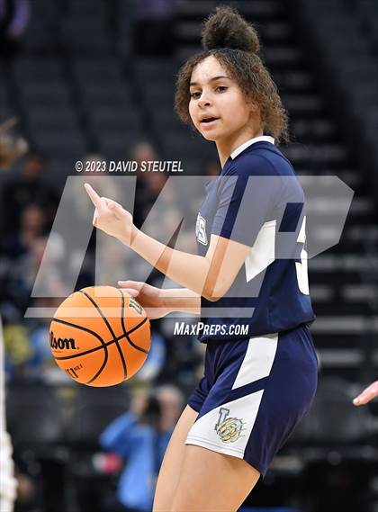 Thumbnail 1 in Los Osos vs. Colfax (CIF State D3 Final) photogallery.