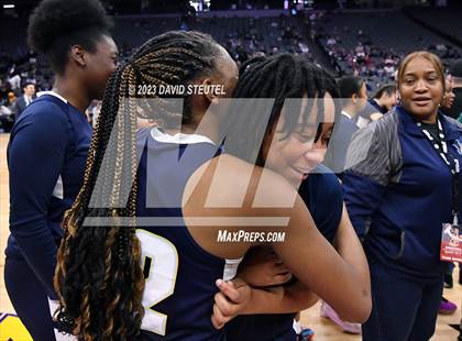 Thumbnail 3 in Los Osos vs. Colfax (CIF State D3 Final) photogallery.